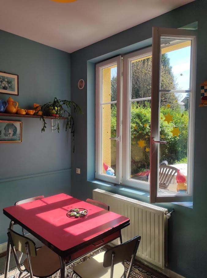 Villa Cour Et Jardin Revin  Exterior foto